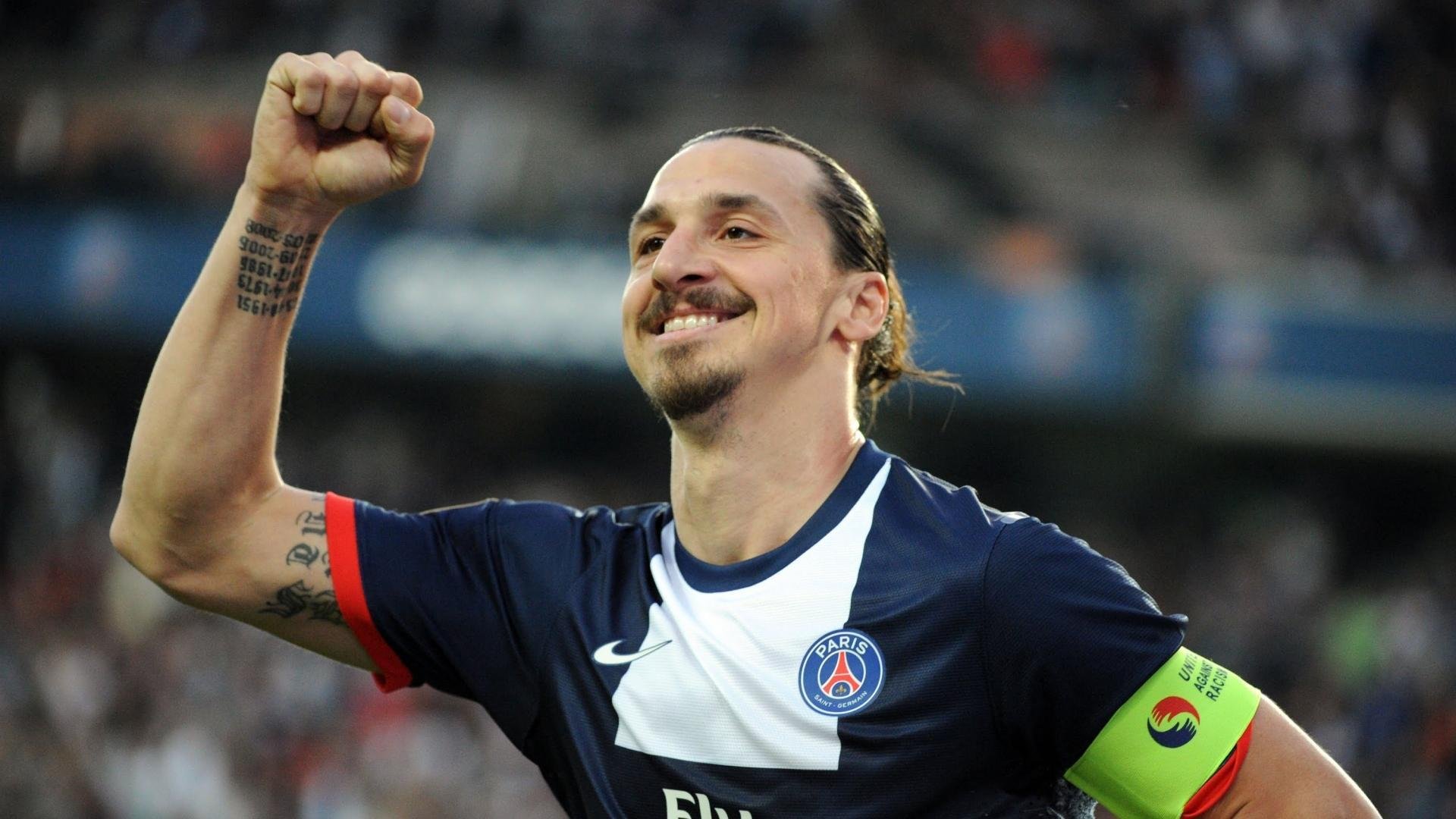 赛事主办方推出线上观赛包满足无法现场观众需求，线下观赛什么意思